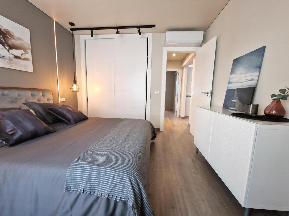 Emerald Apartment - Spacious Modern 2 Bedroom Benalmádena Kültér fotó